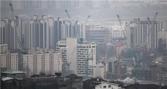 중동 악재에 공사비 더 뛴다…역마진 리스크 확대