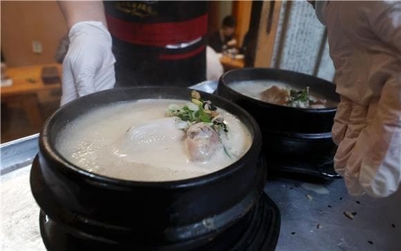 삼계탕 한 그릇 2만원 시대…5년 새 29% 껑충