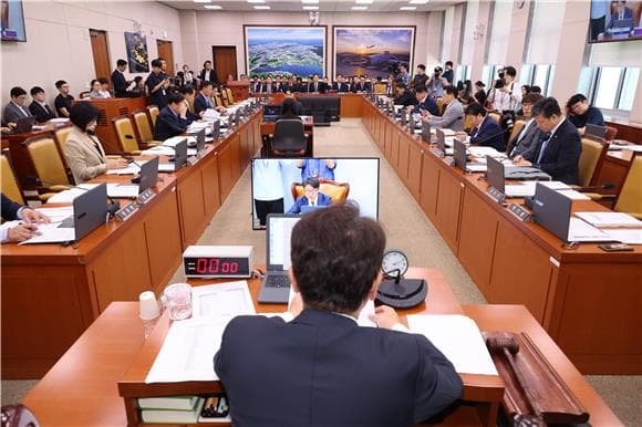 LH 쪼개기부터 CEO 호출까지…국토위 국감 '송곳 검증' 예고