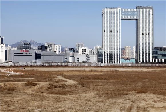 용산공원 카드…현실화까지 첩첩산중