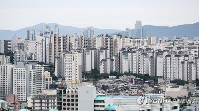 서울 아파트 매매가격 84주째 상승…강남3구는 하락